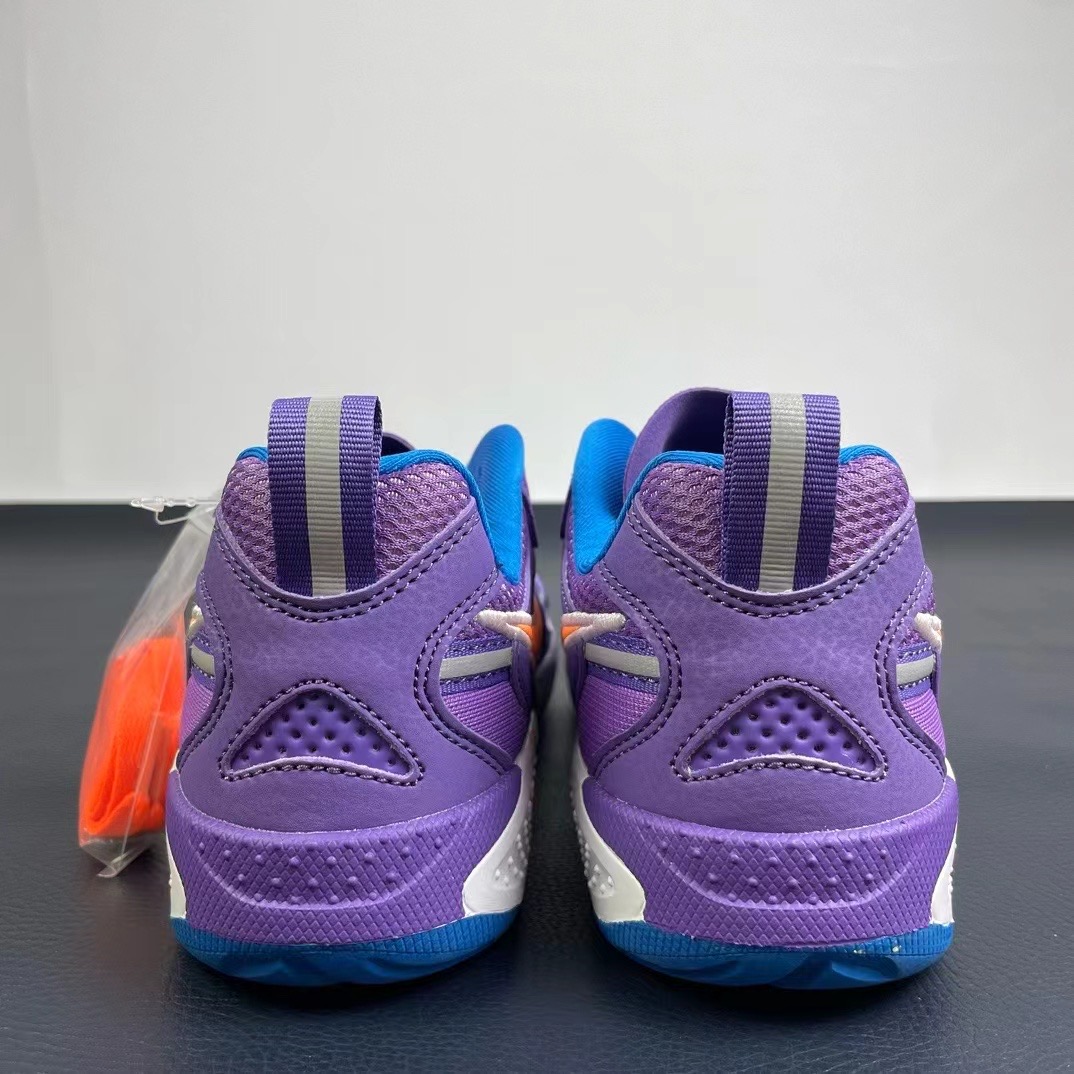 F.utura+ Nike jam