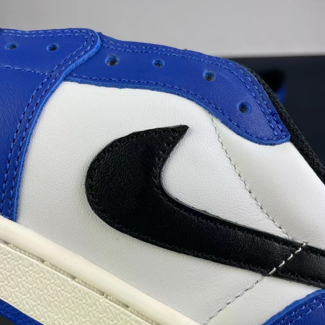 Air Jordan 1