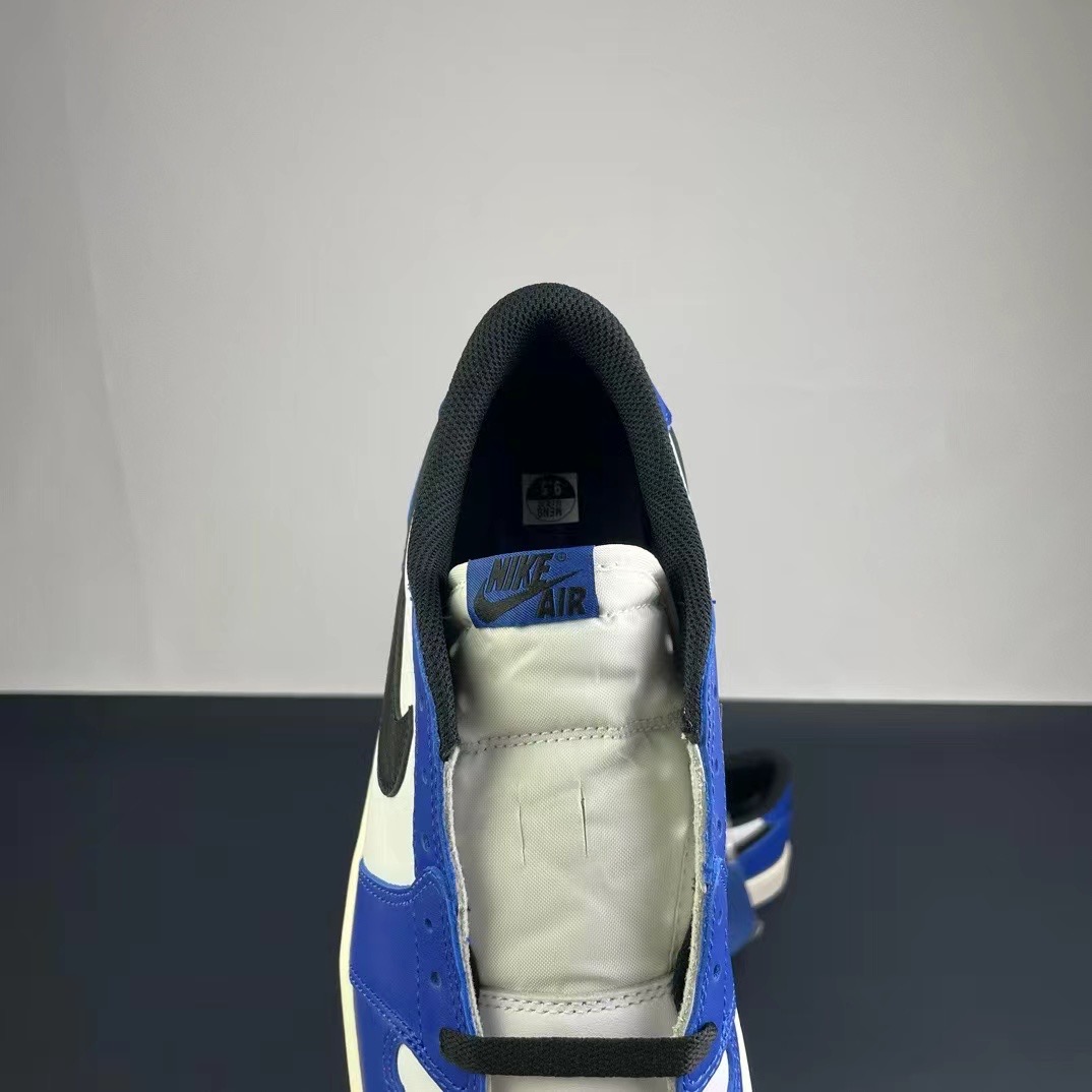 Air Jordan 1