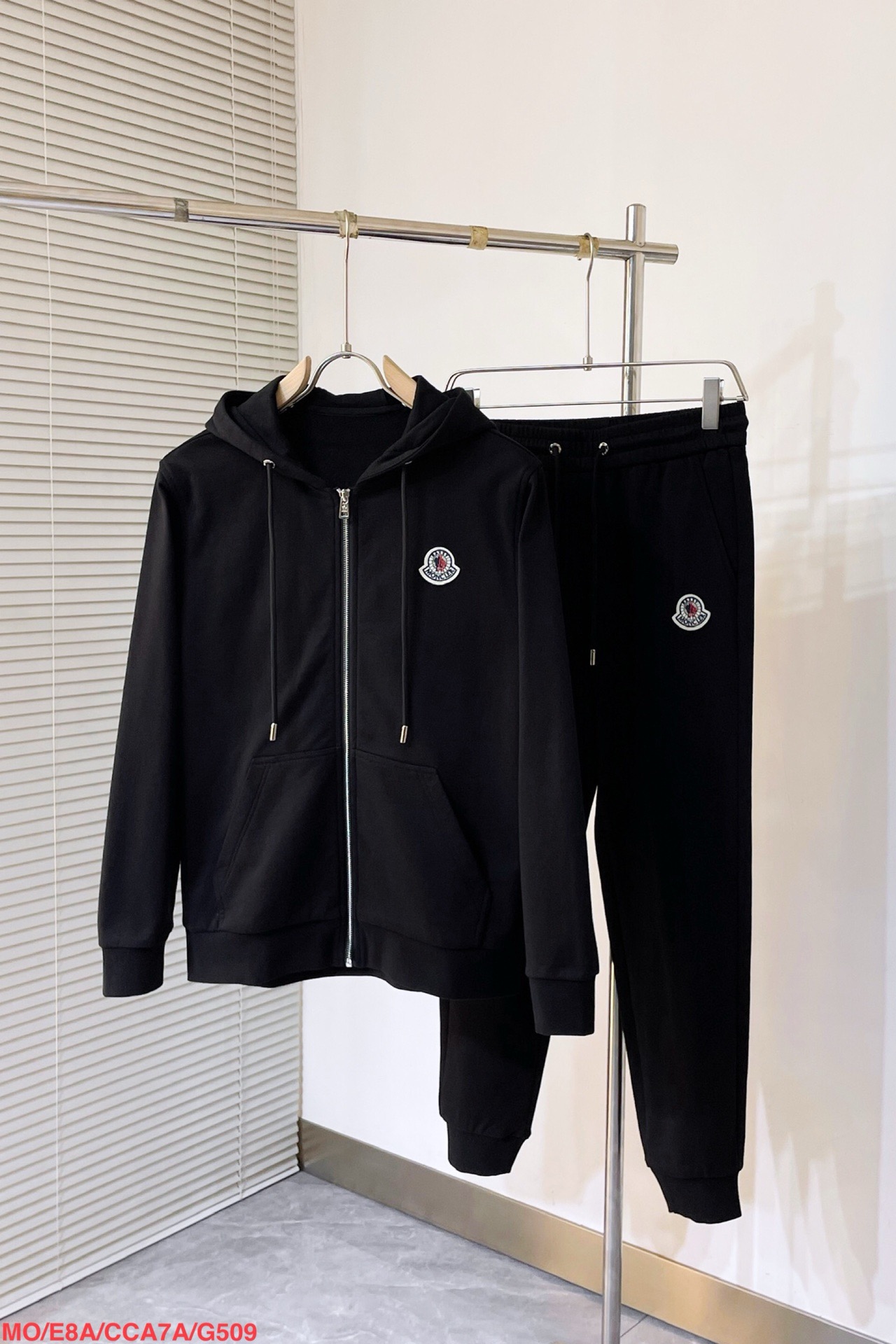 Men suits Top Quality