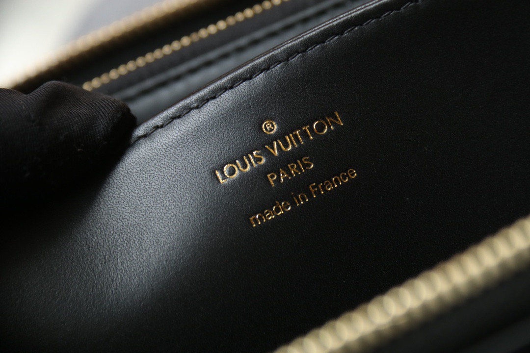 L*ouis V*uitton Top Bag
