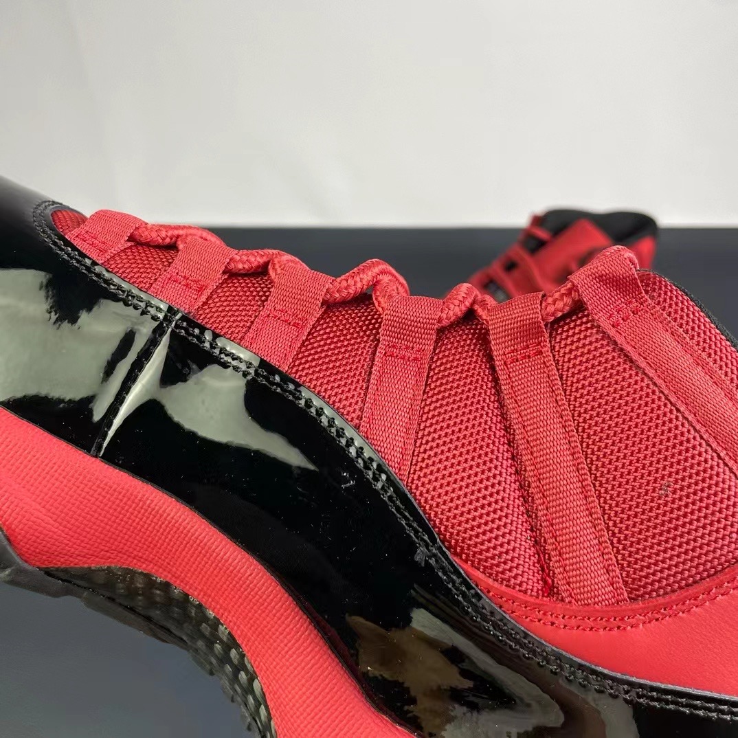 NIKE Air Jordan 11（）