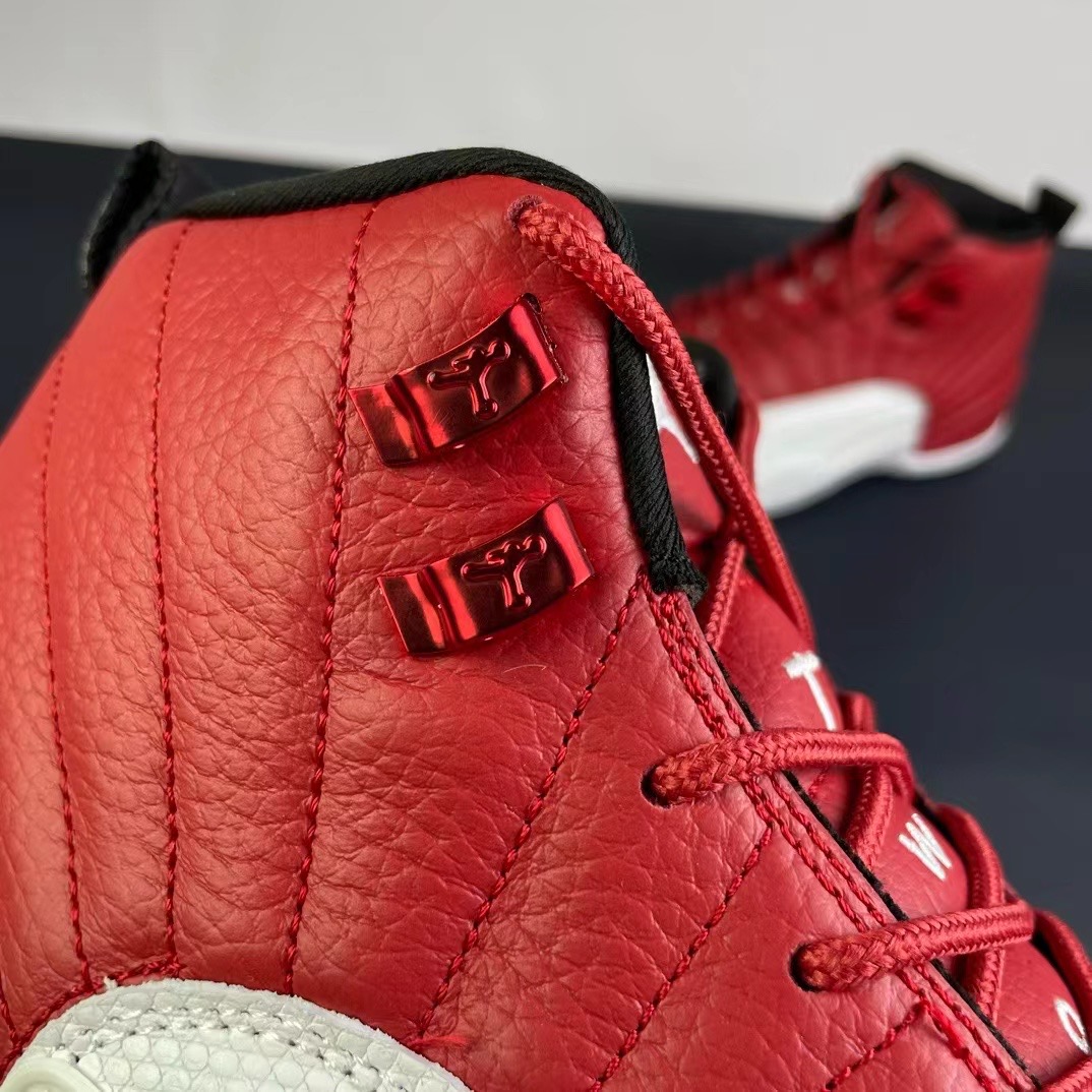 Air Jordan 12