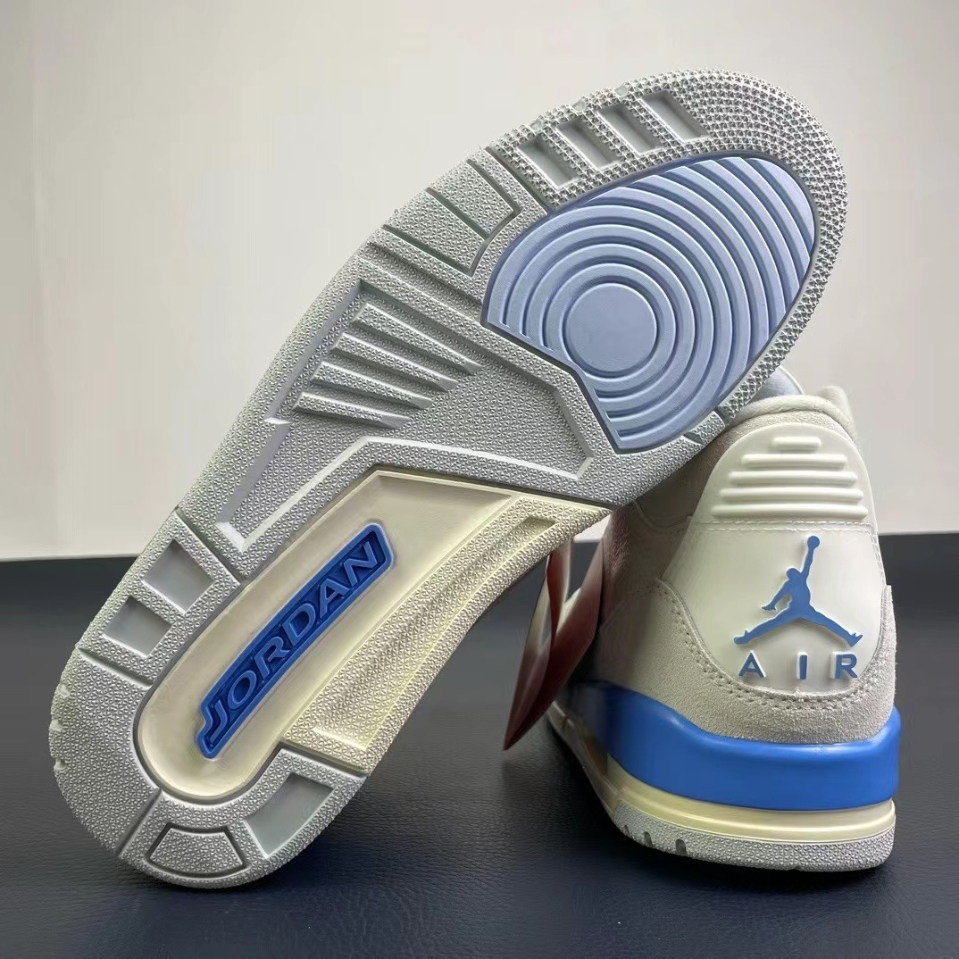 NIKE Air Jordan 3