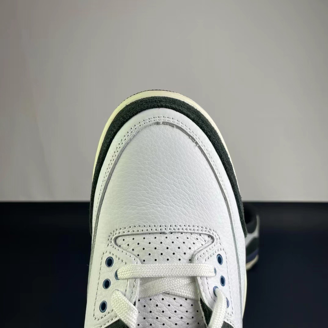 NIKE Air Jordan 3