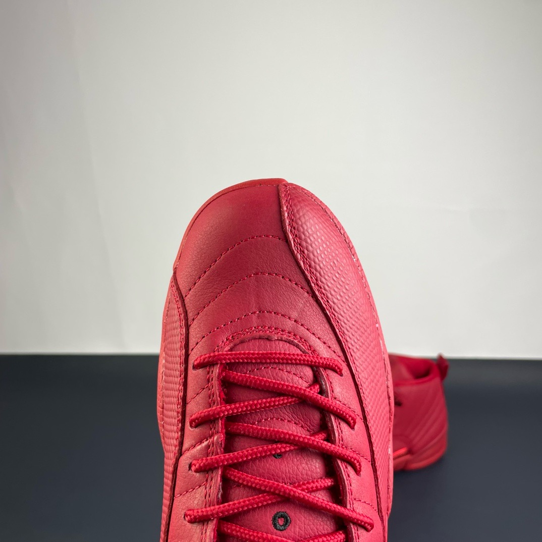 Air Jordan 12
