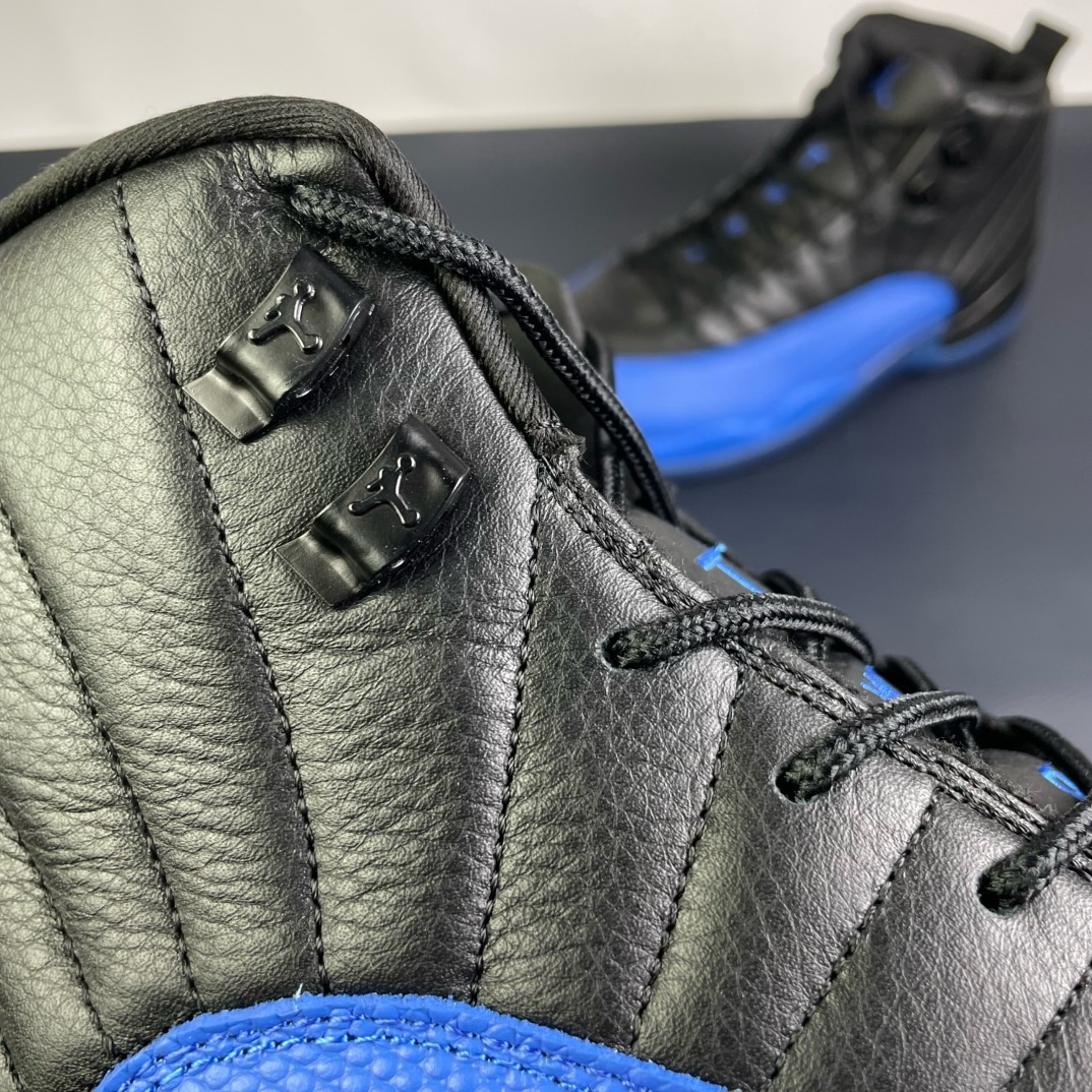 Air Jordan 12