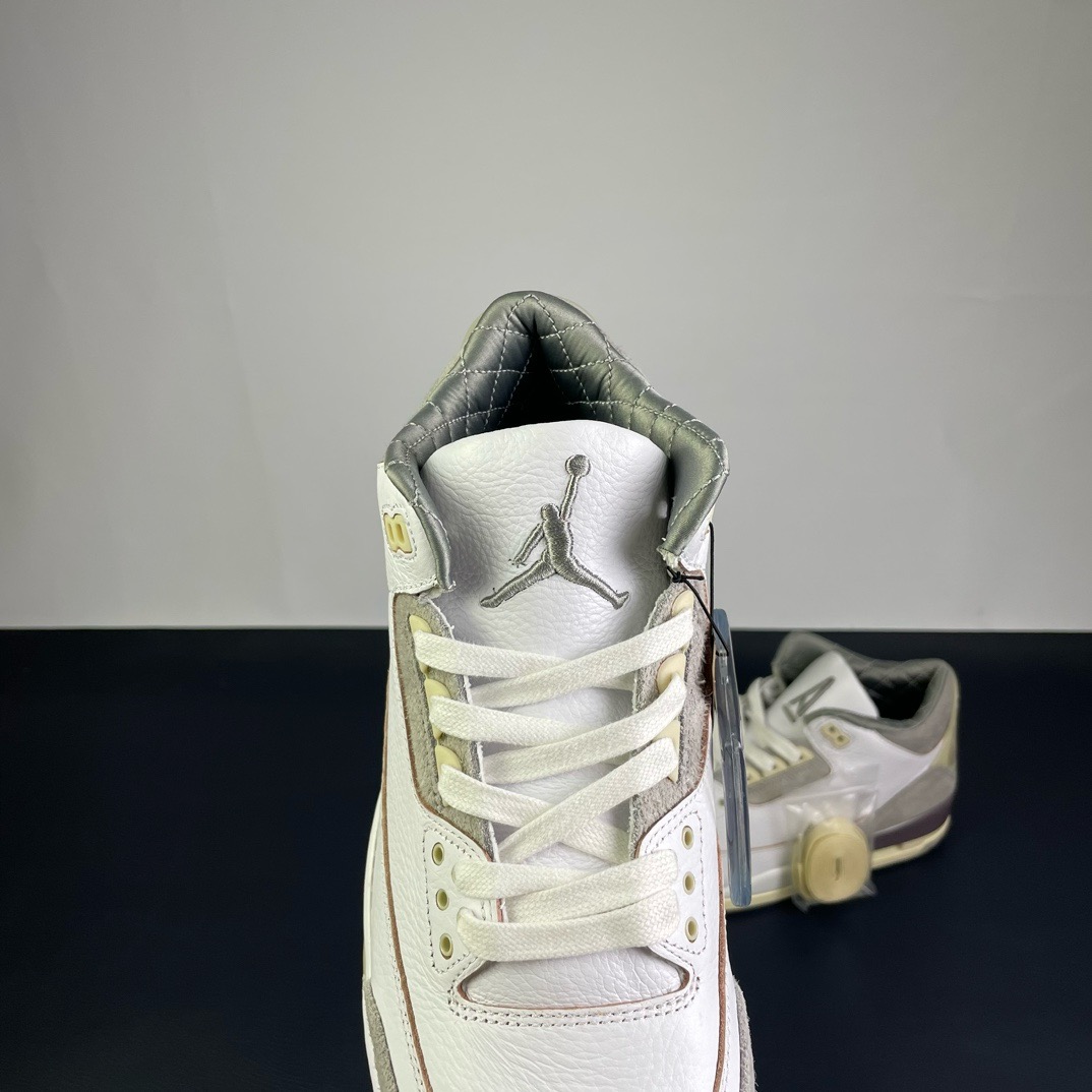 NIKE Air Jordan 3