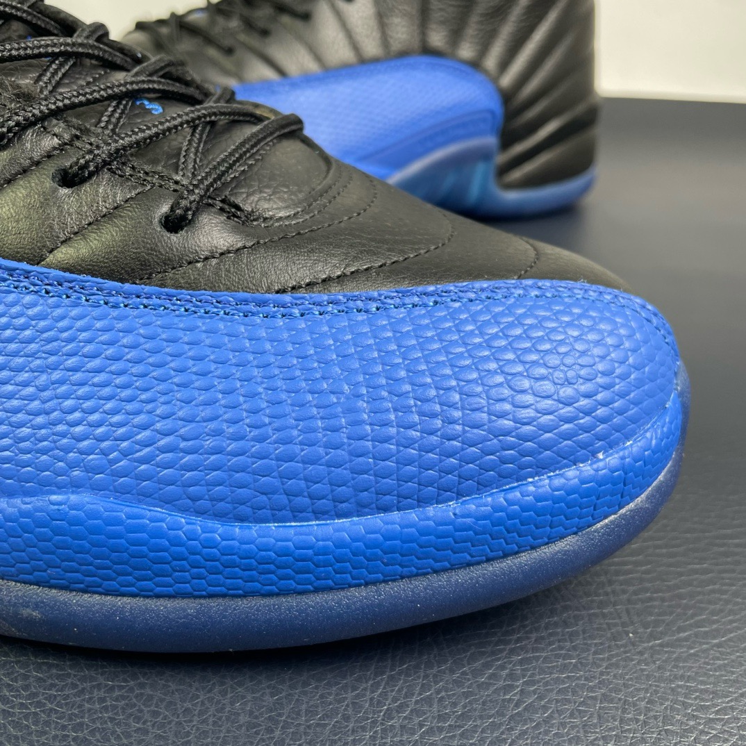 Air Jordan 12