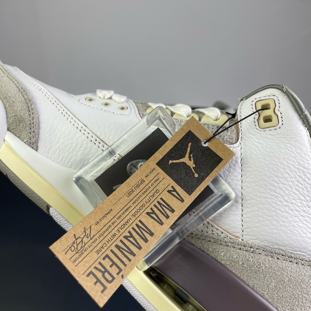 NIKE Air Jordan 3