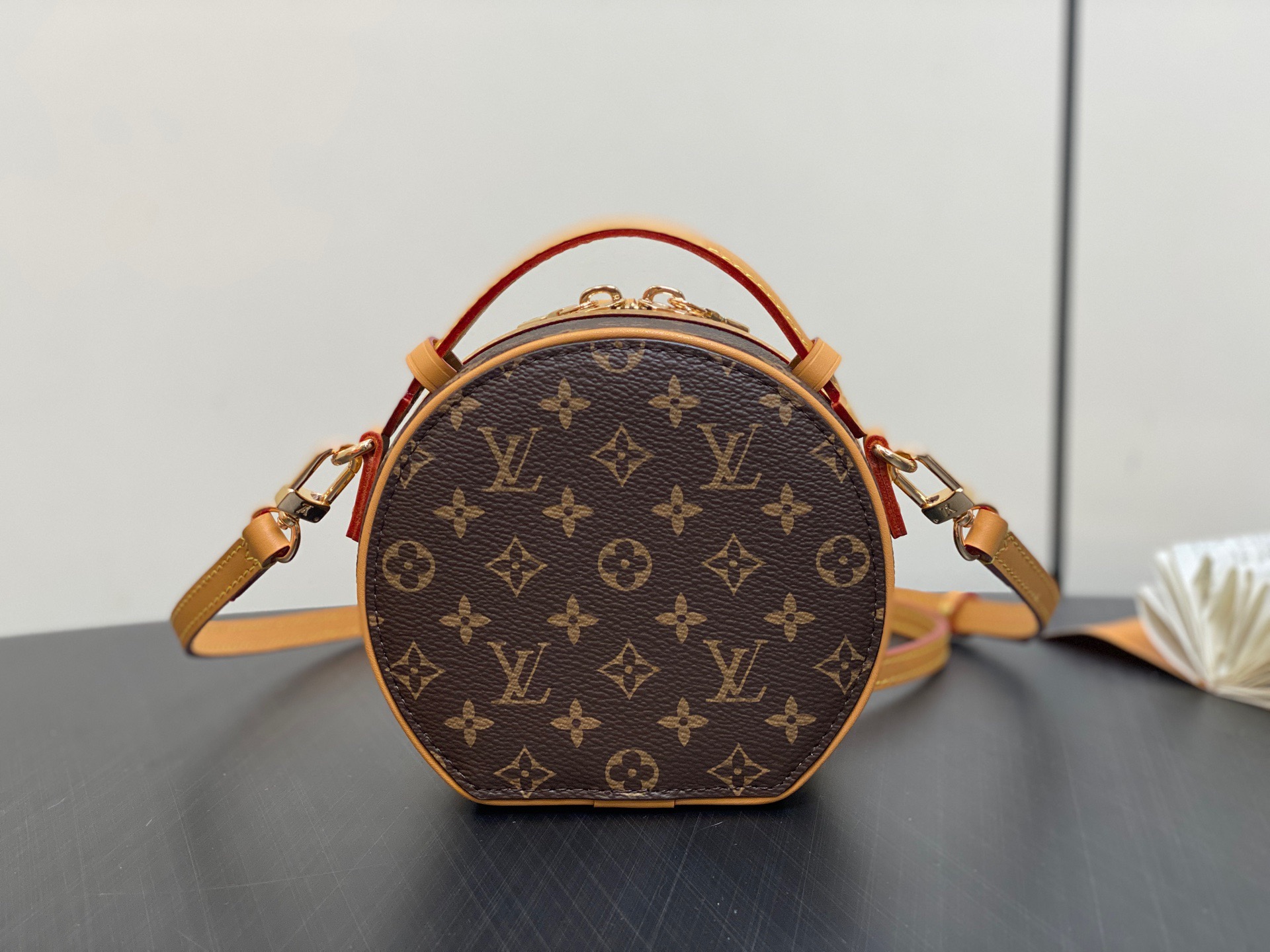 L*ouis V*uitton Top Bag