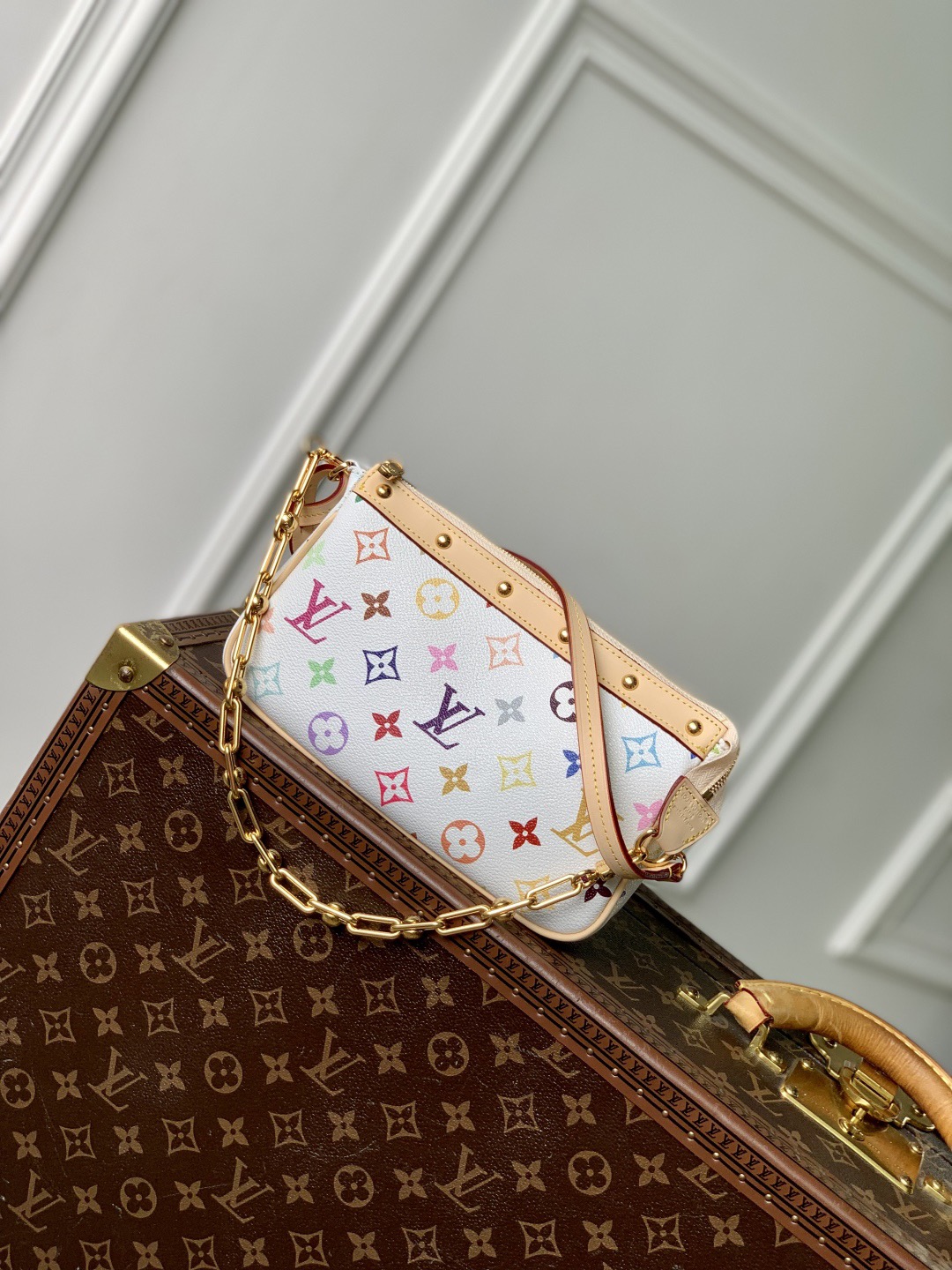 L*ouis V*uitton Top Bag