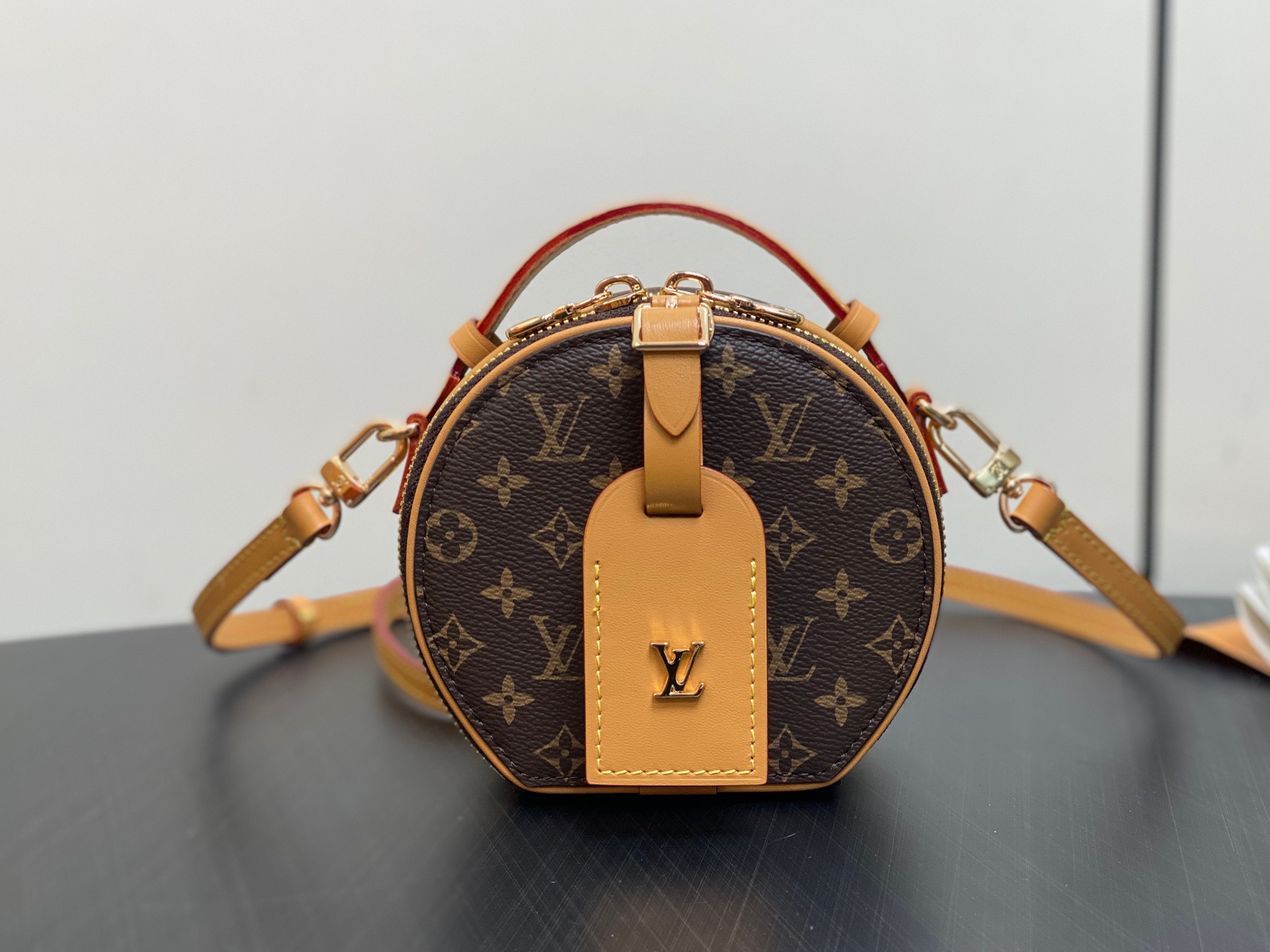 L*ouis V*uitton Top Bag