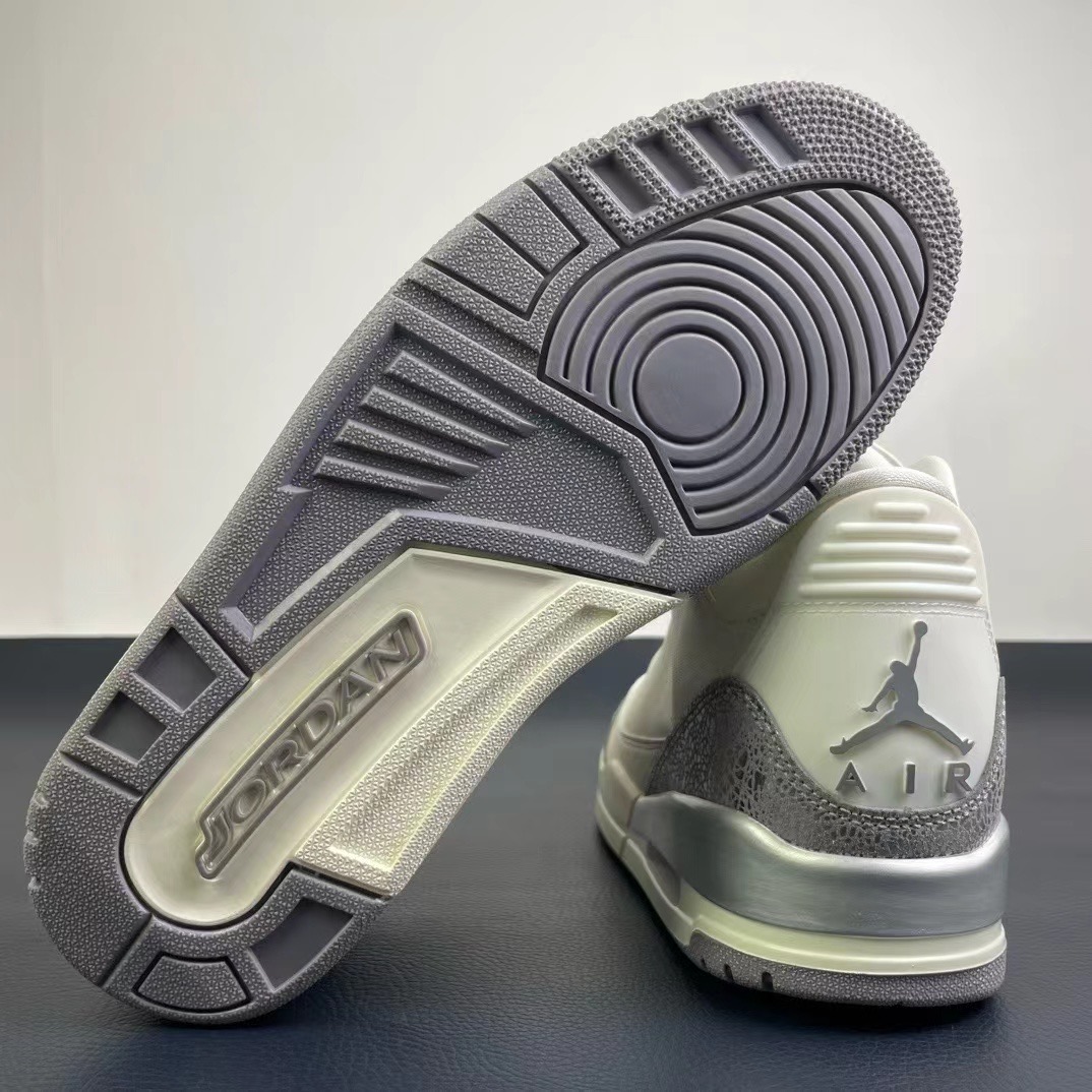 NIKE Air Jordan 3