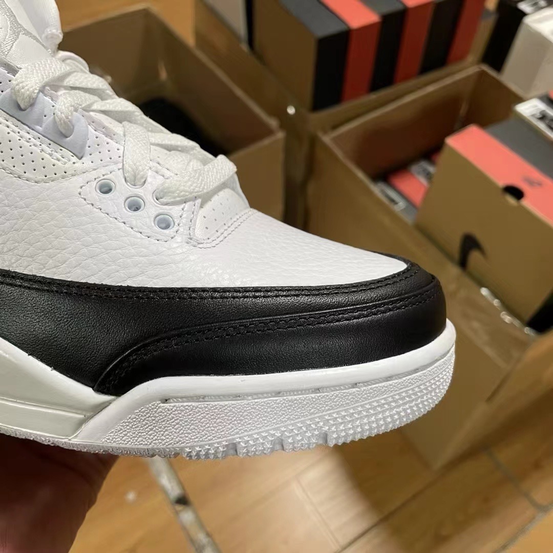 NIKE Air Jordan 3