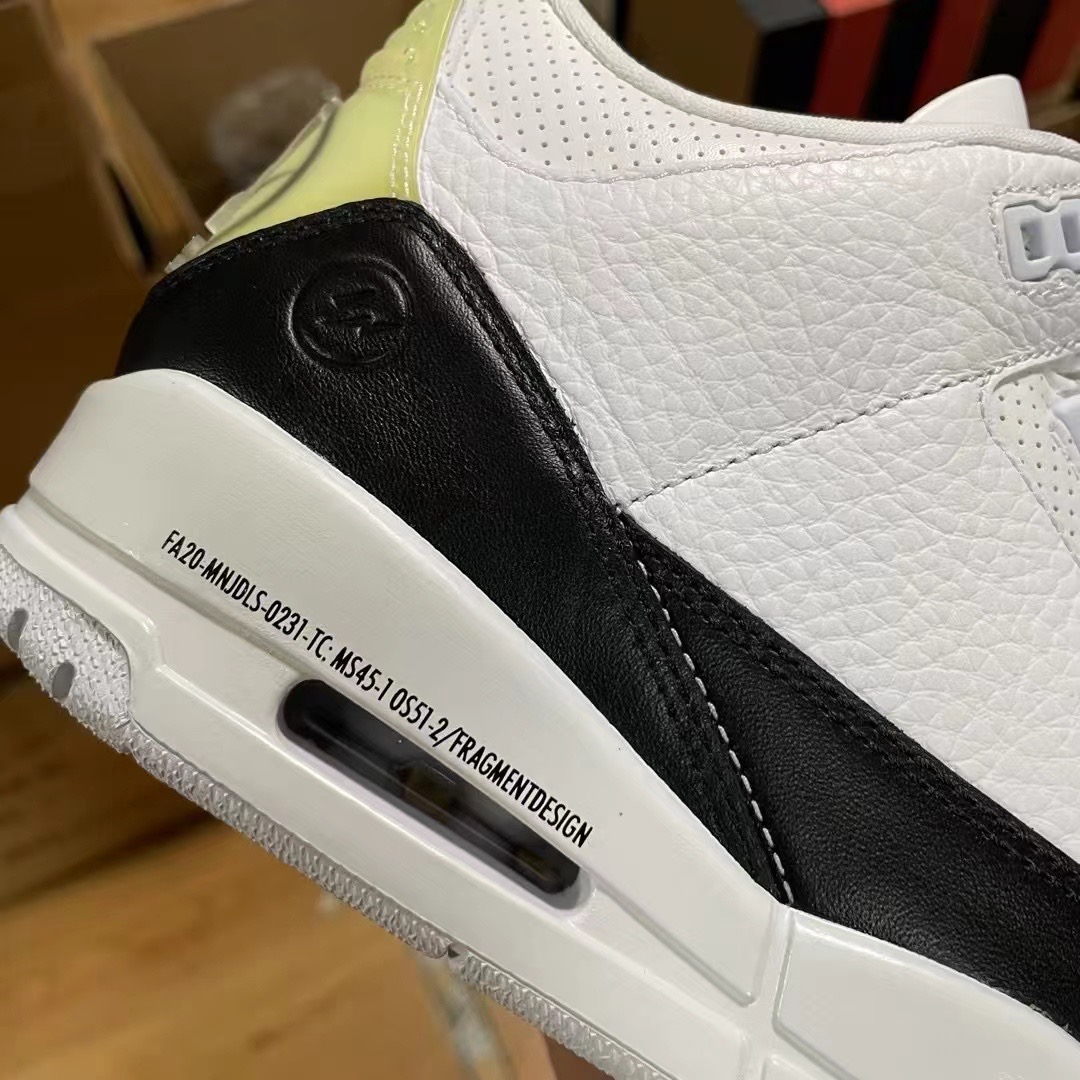 NIKE Air Jordan 3