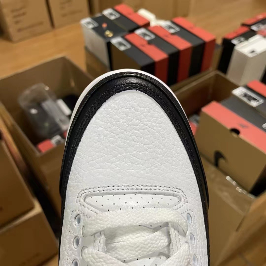 NIKE Air Jordan 3