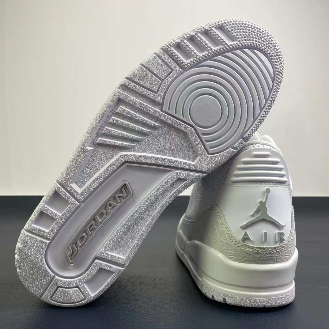 NIKE Air Jordan 3