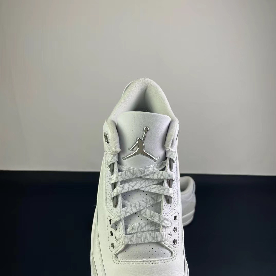 NIKE Air Jordan 3