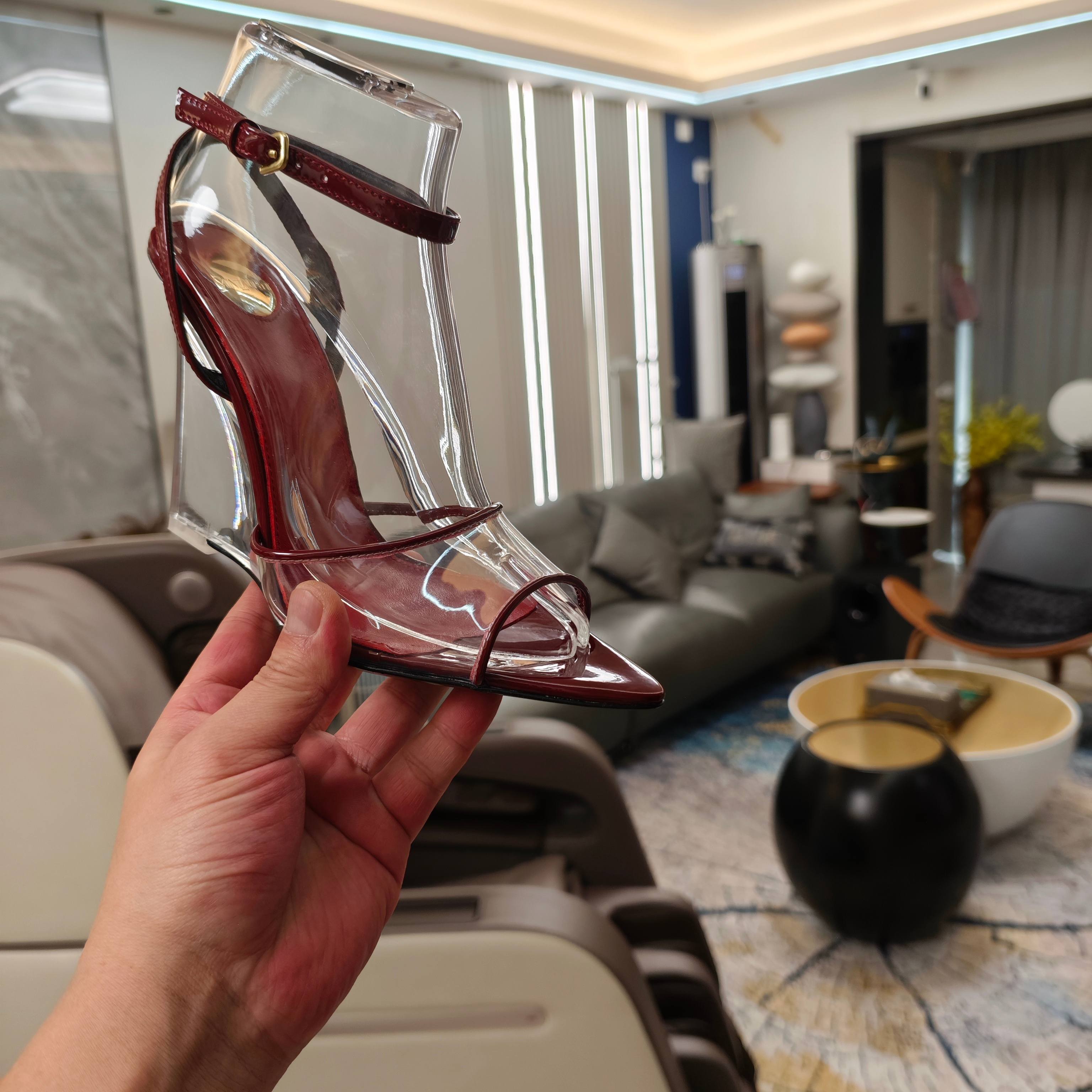 Women Y*SL Top Pumps