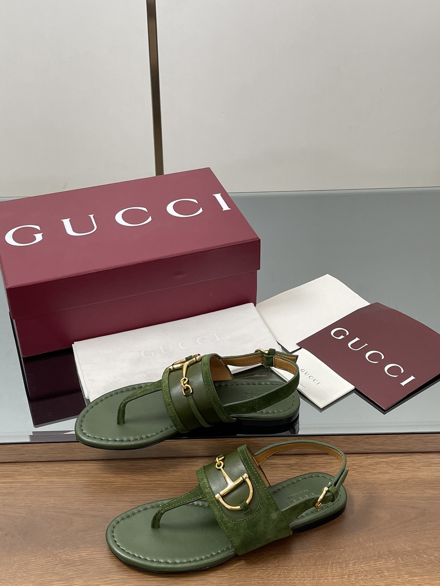 Women G*ucci