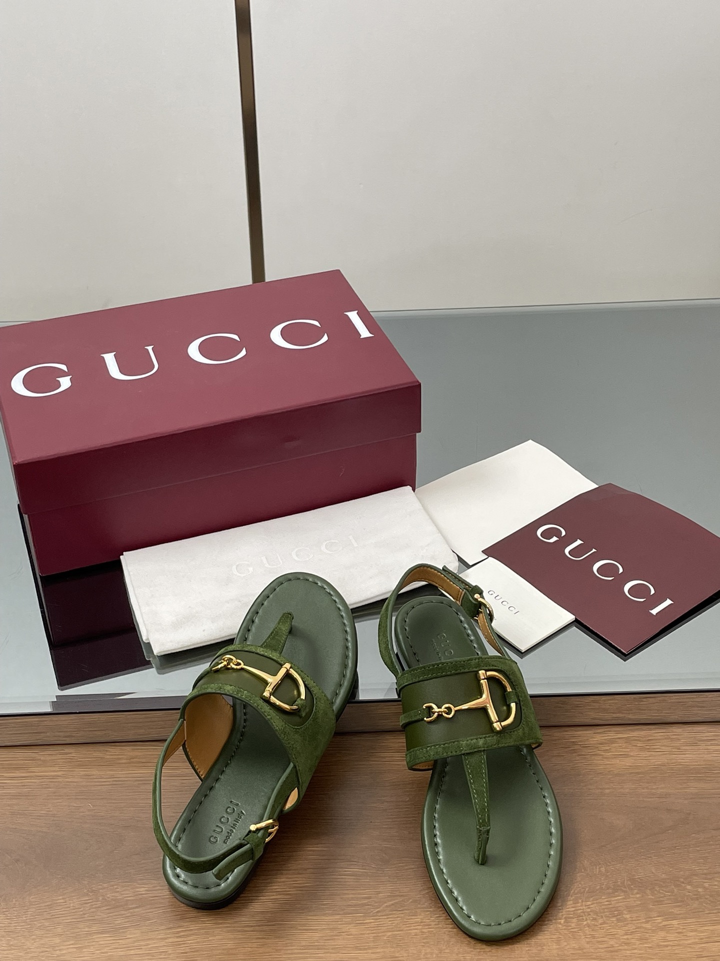 Women G*ucci