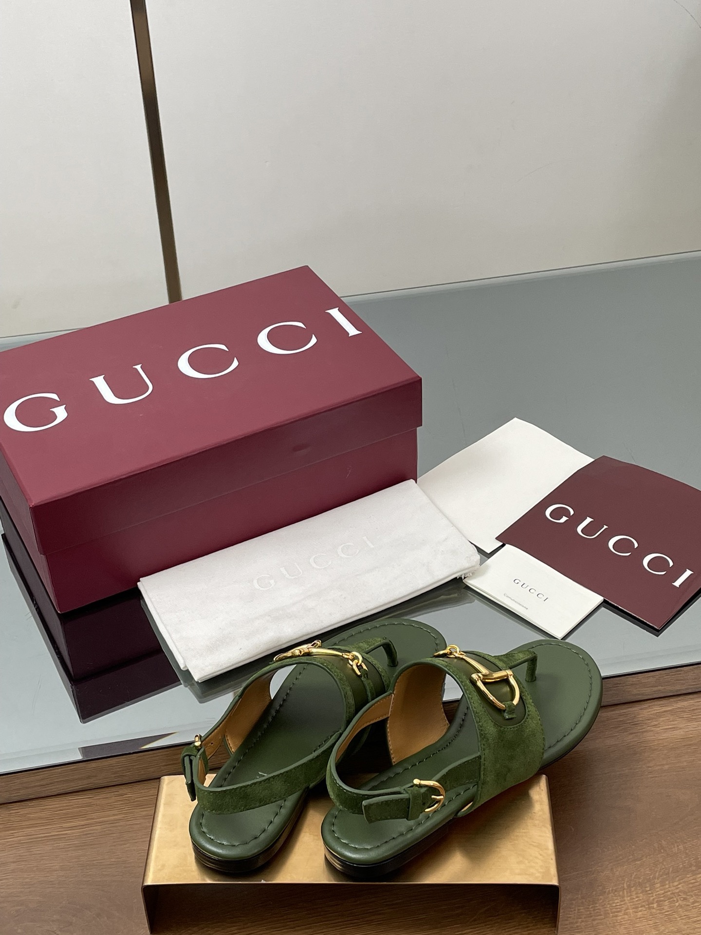 Women G*ucci