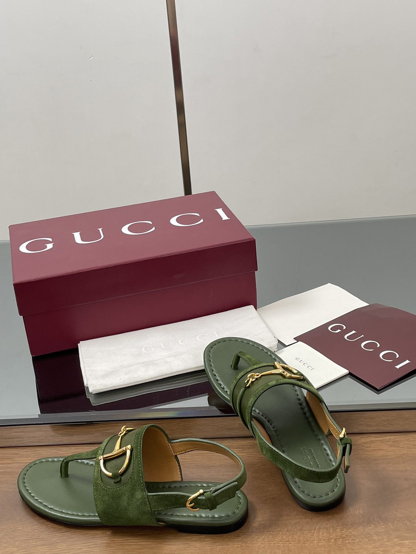 Women G*ucci