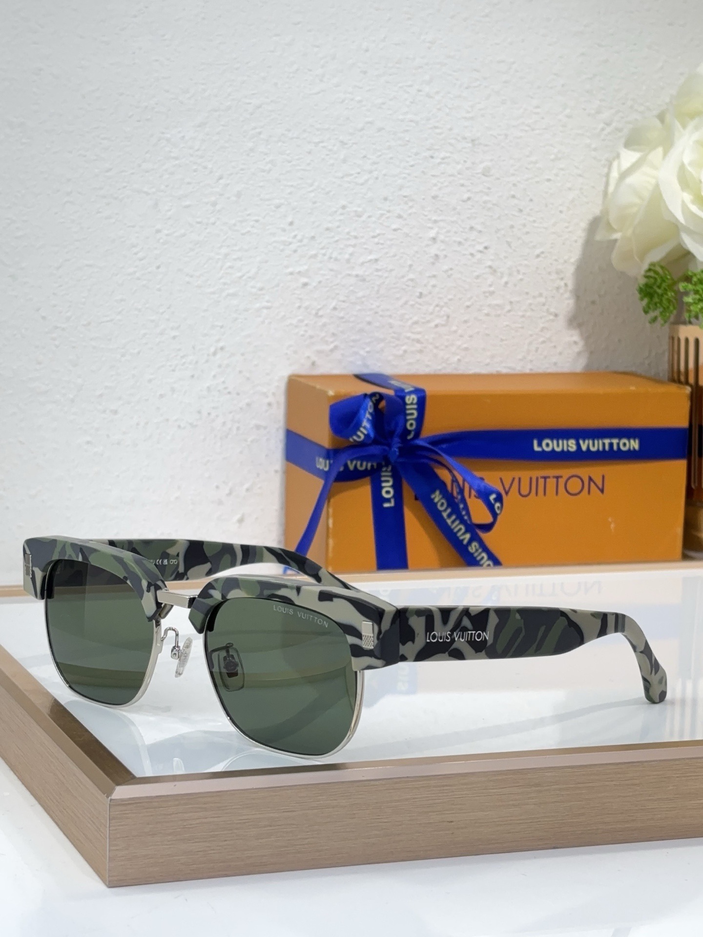 Top Quality L*ouis V*uitton Glasses