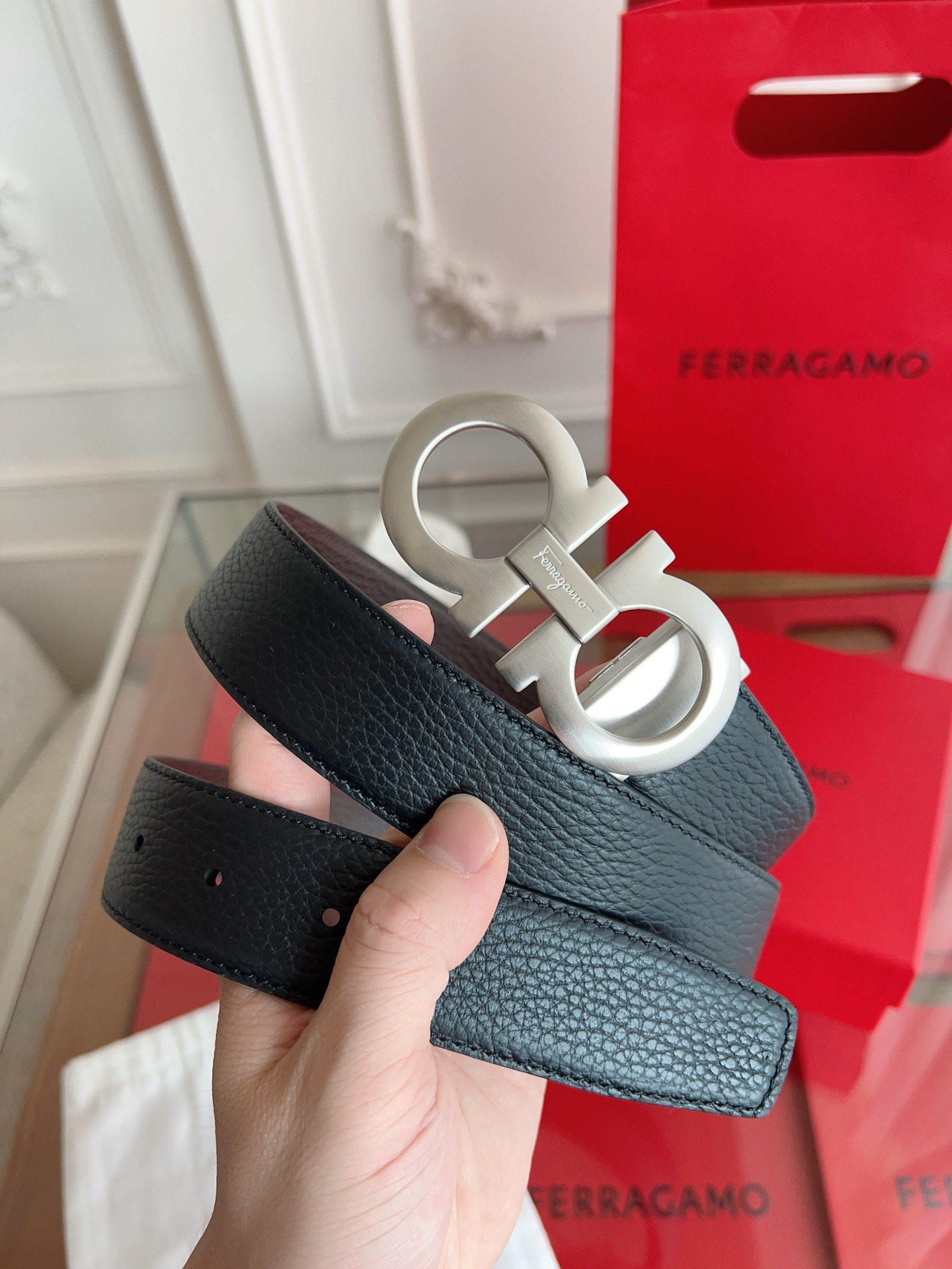 F*erragamo Top Version