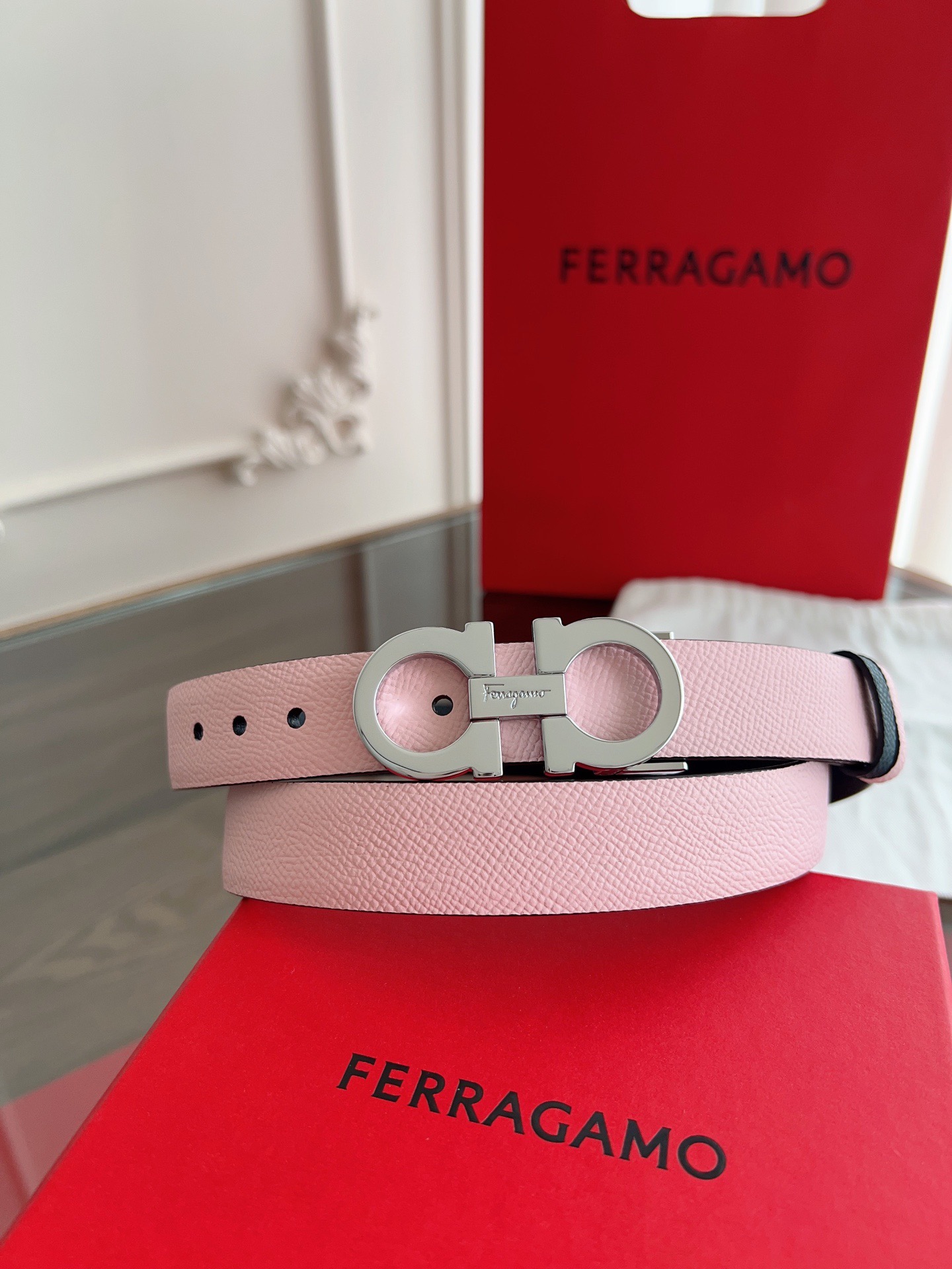 F*erragamo Top Version