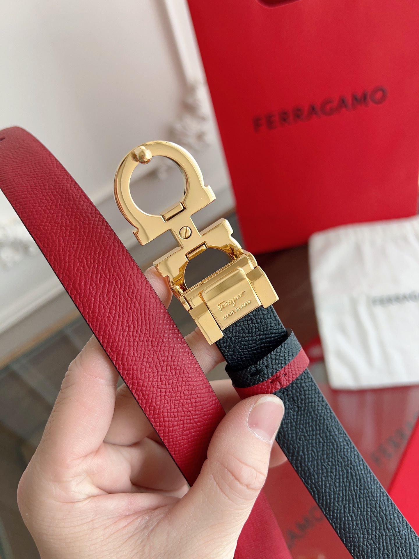 F*erragamo Top Version