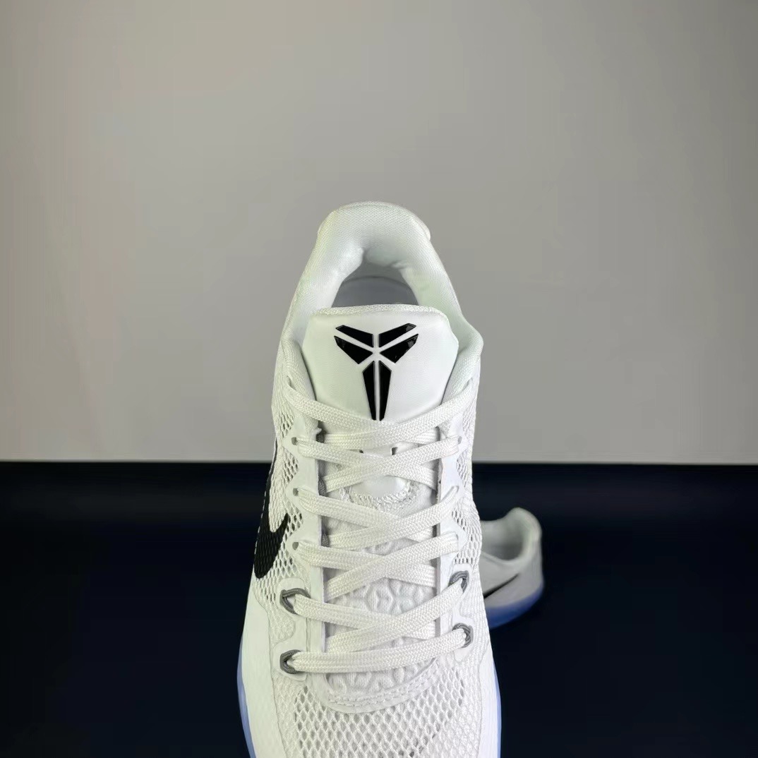 Nike zoom kobe11
