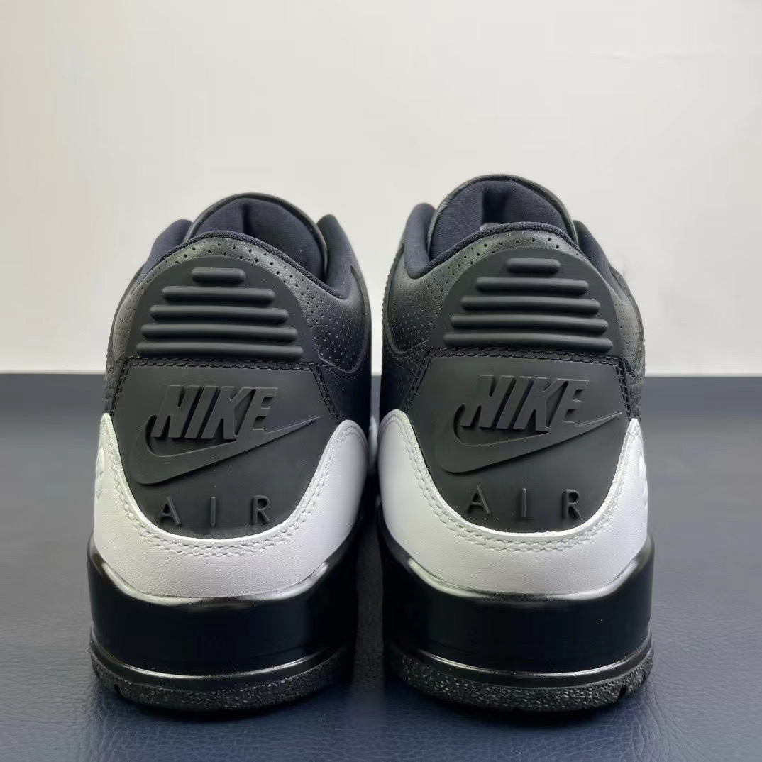 NIKE Air Jordan 3
