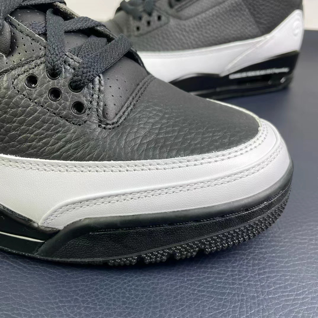 NIKE Air Jordan 3