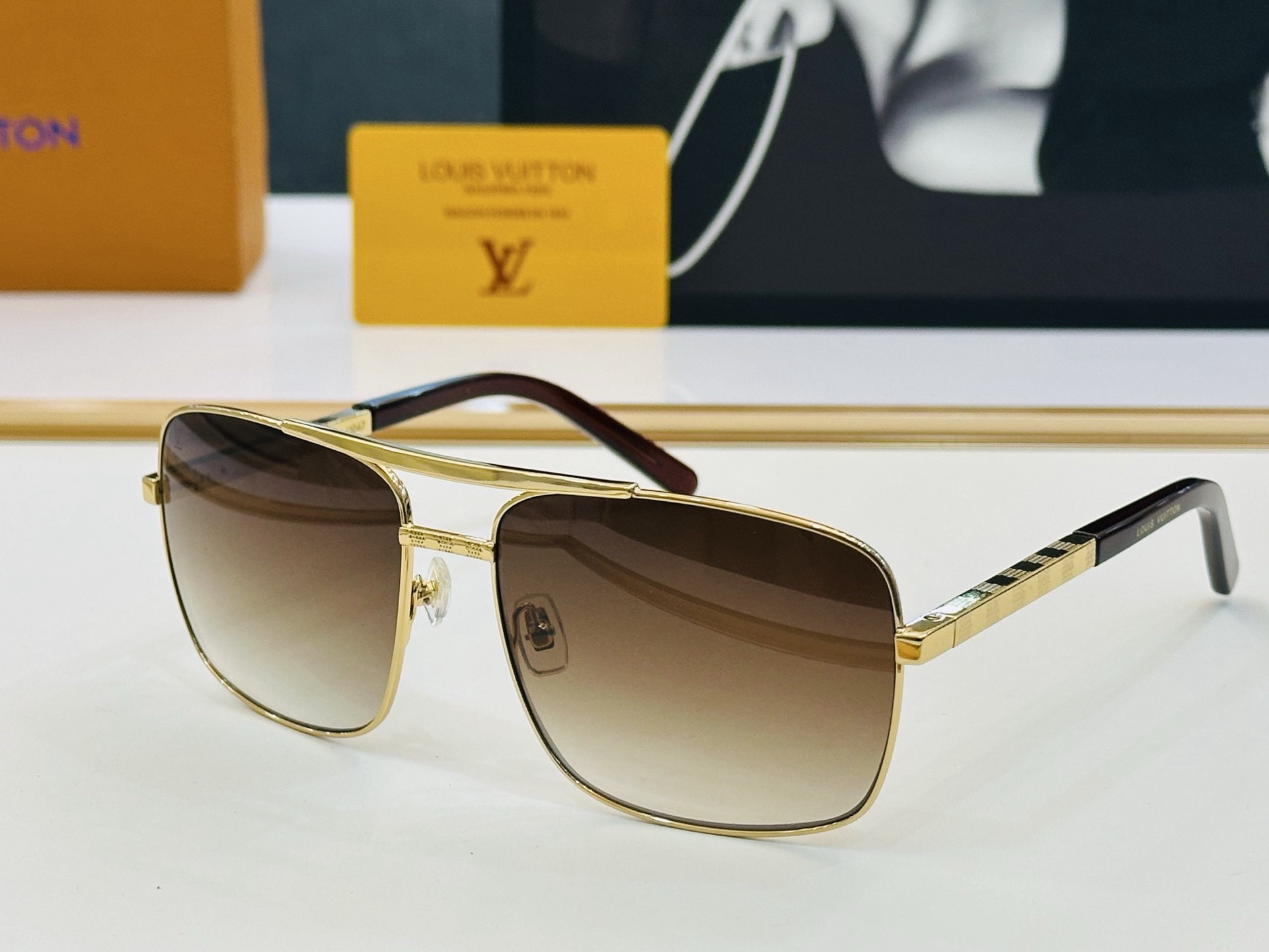 L*ouis V*uitton Glasses