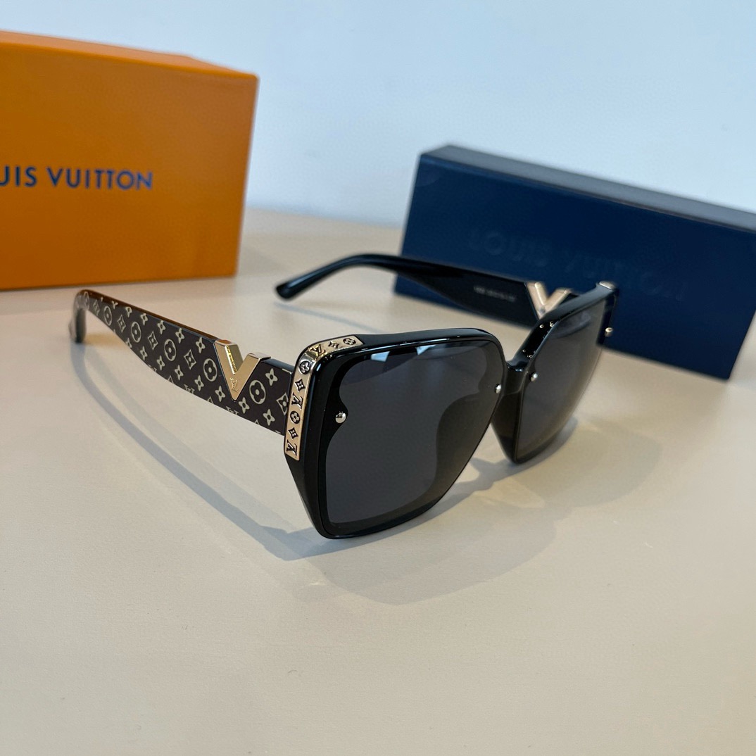 L*ouis V*uitton Glasses