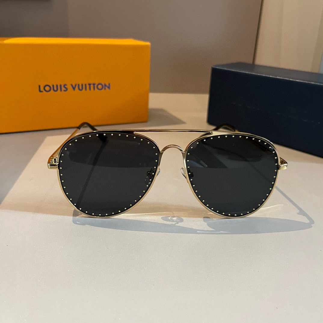 L*ouis V*uitton Glasses