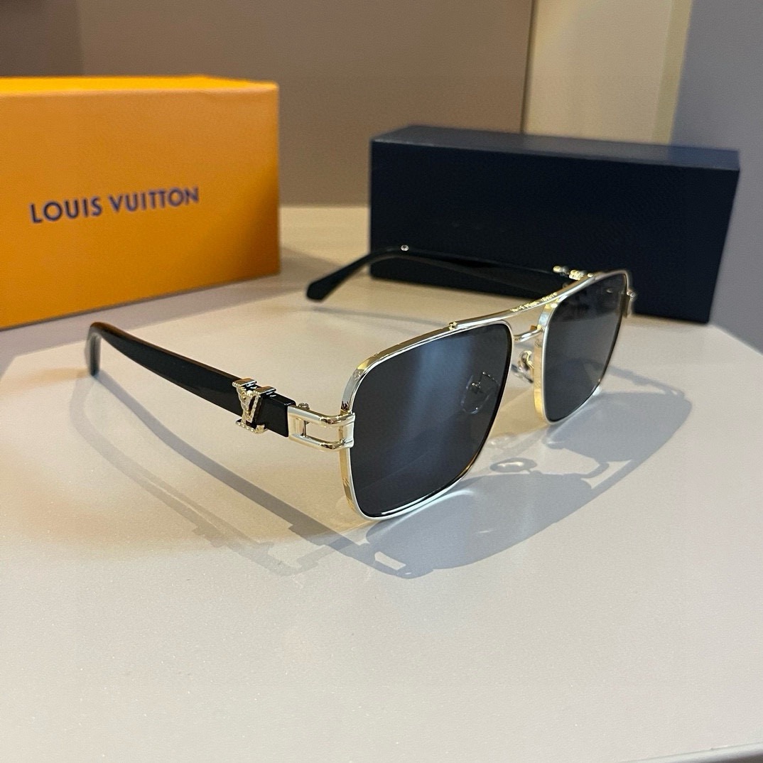 L*ouis V*uitton Glasses