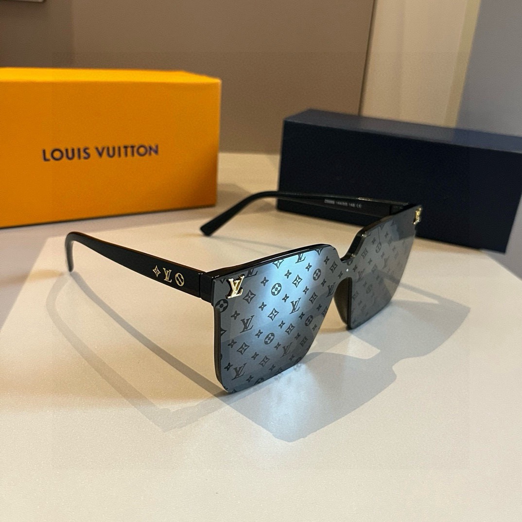 L*ouis V*uitton Glasses