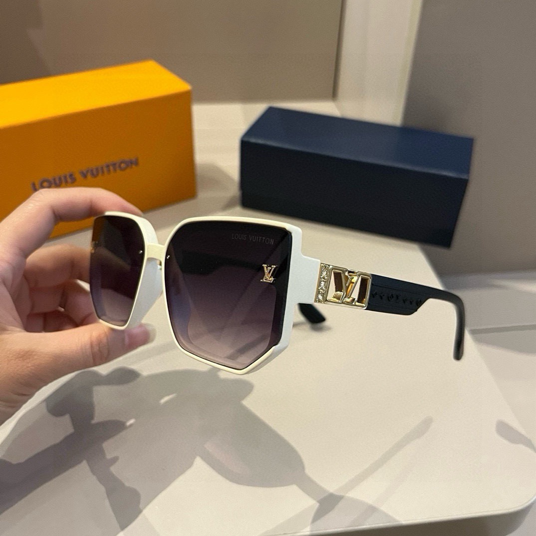 L*ouis V*uitton Glasses