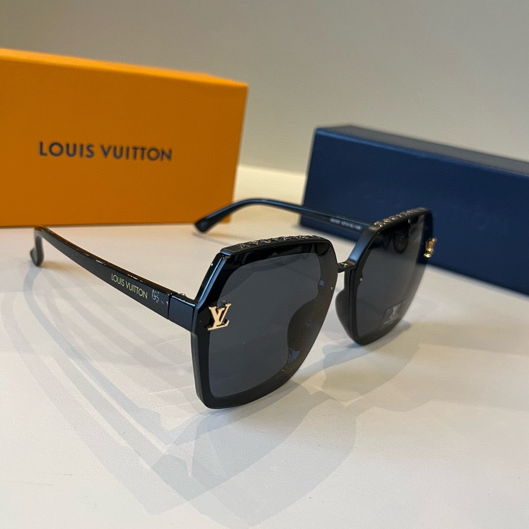 L*ouis V*uitton Glasses