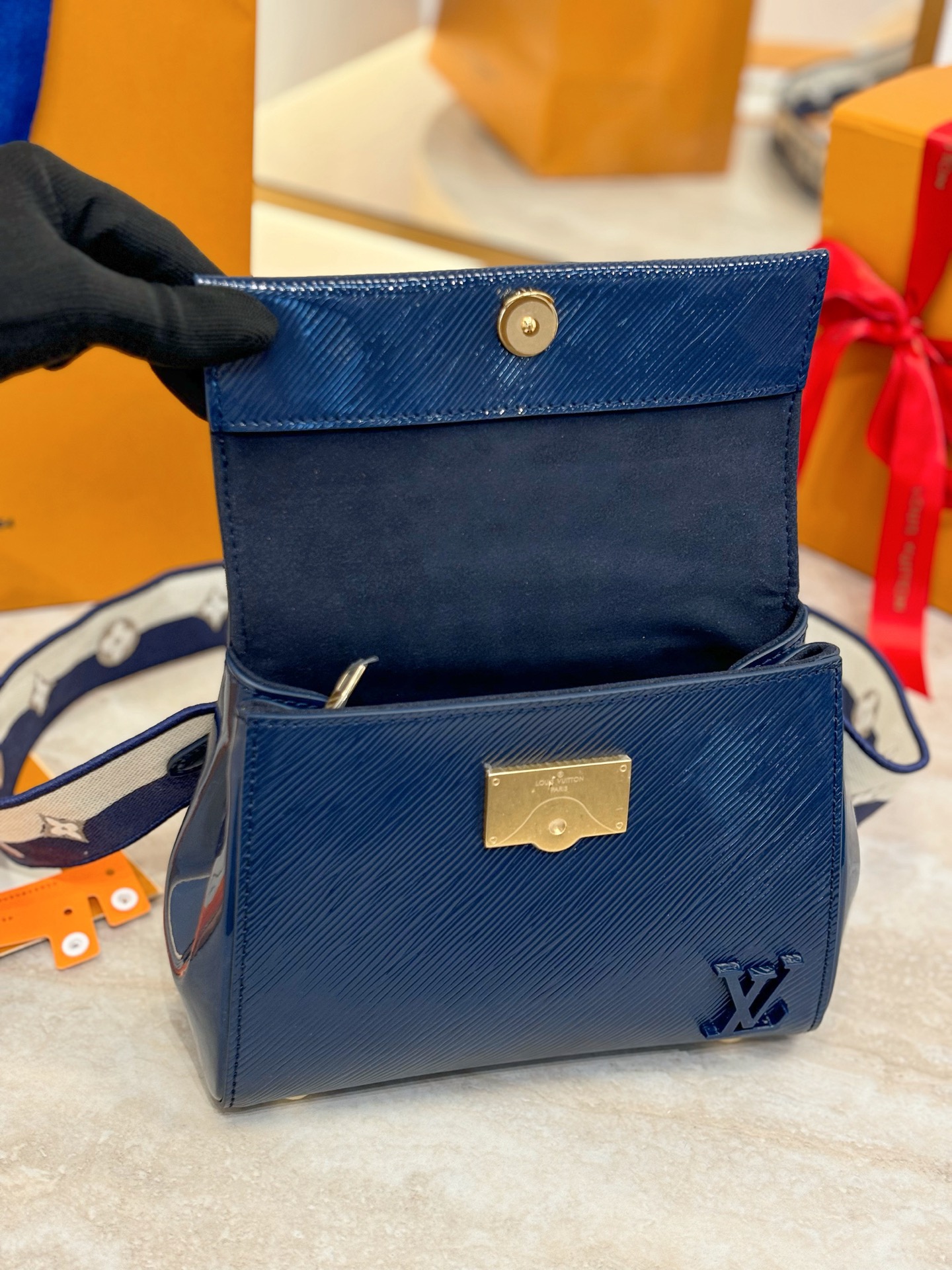 L*ouis V*uitton Top Bag