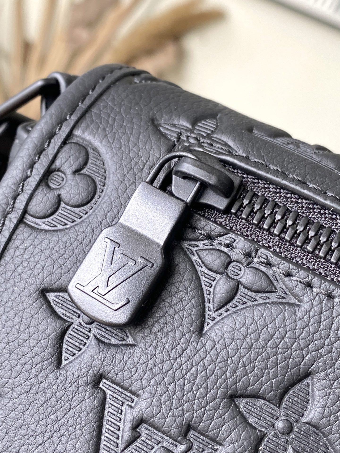 L*ouis V*uitton Top Bag