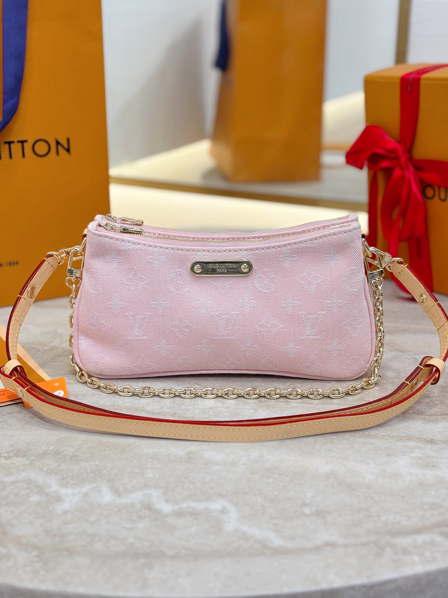 L*ouis V*uitton Top Bag