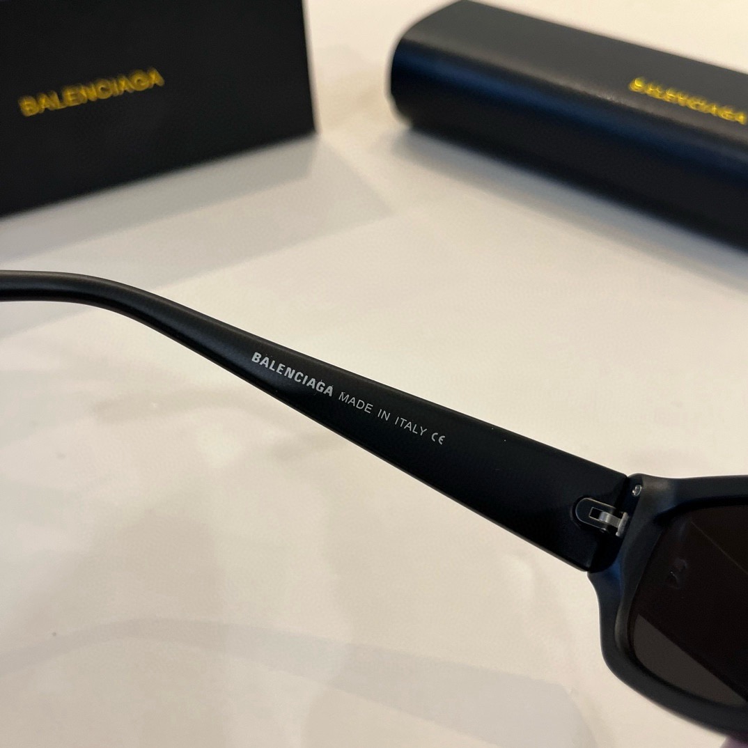 Top Quality B*alenciaga Glasses
