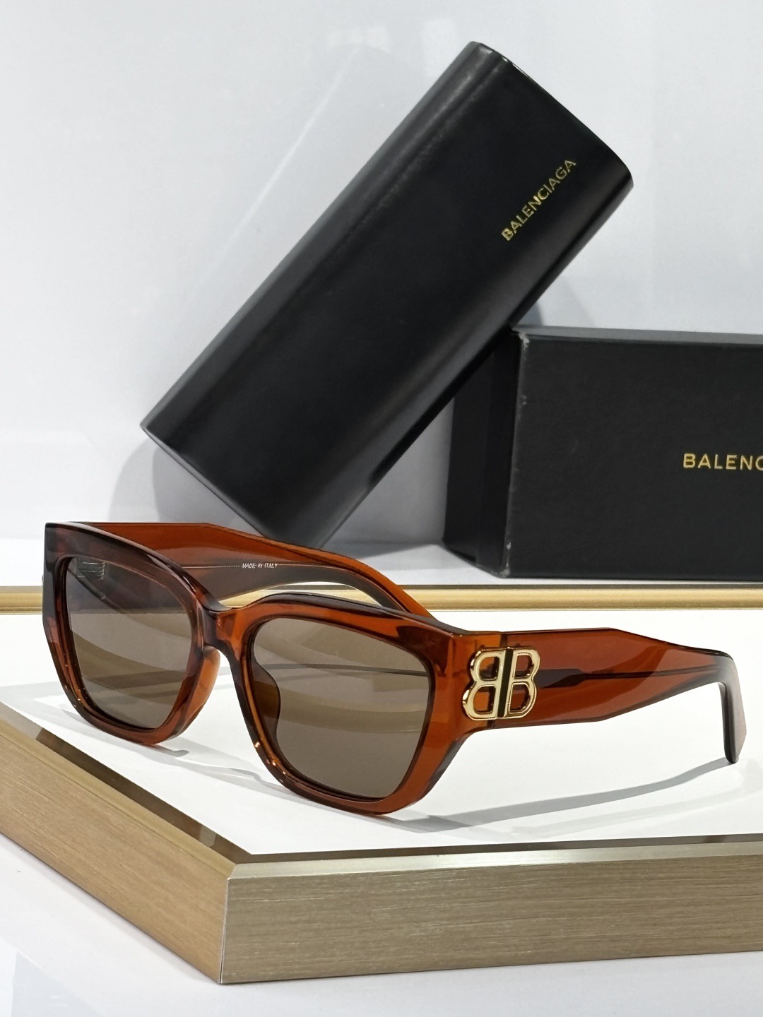 Top Quality B*alenciaga Glasses