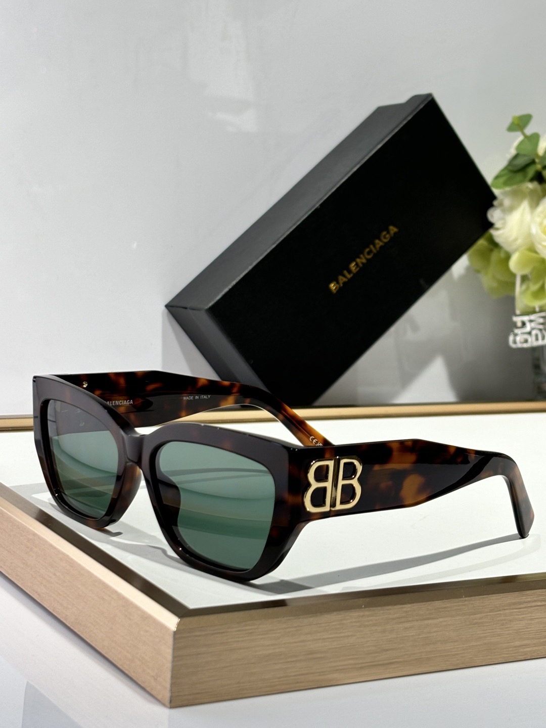 Top Quality B*alenciaga Glasses
