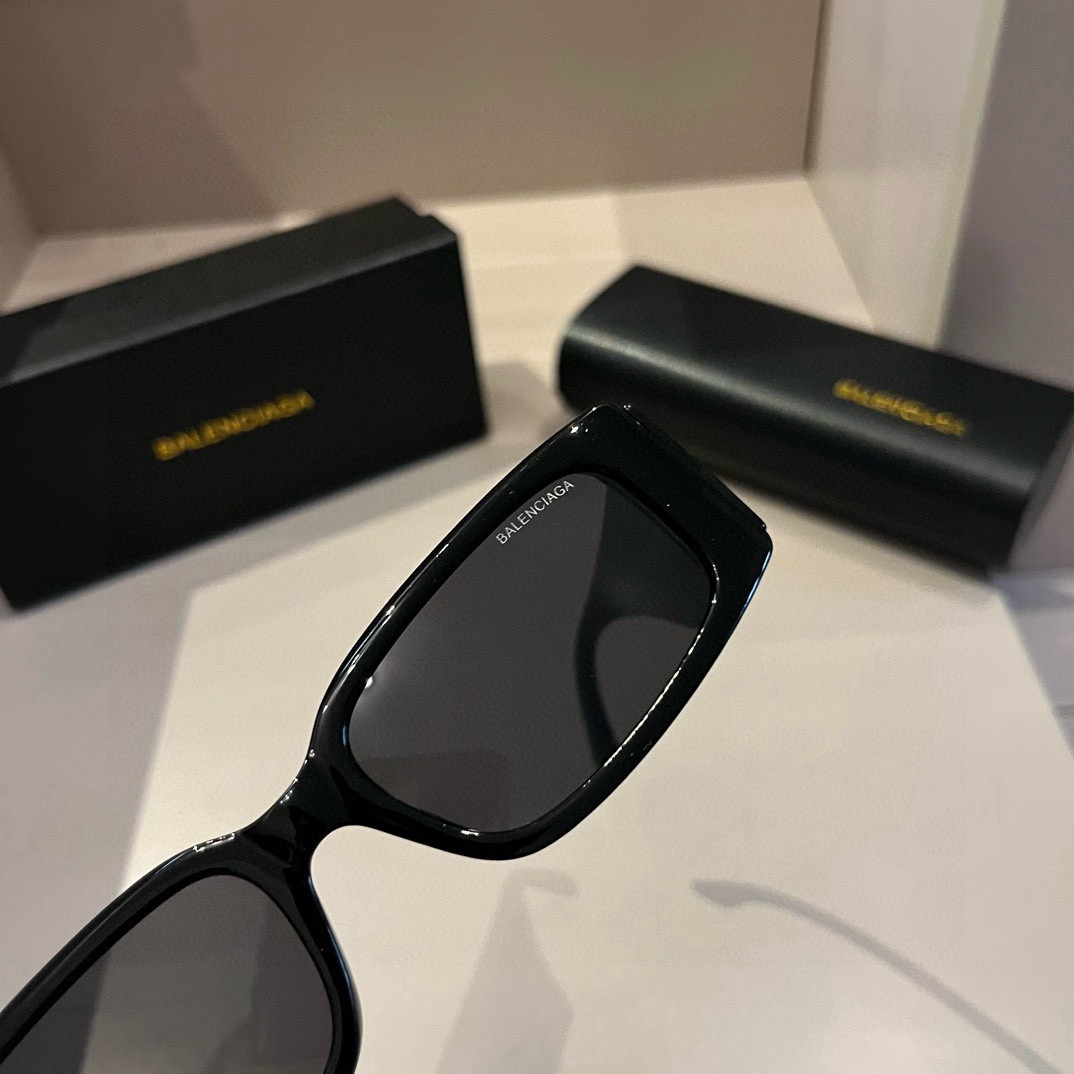 Top Quality B*alenciaga Glasses