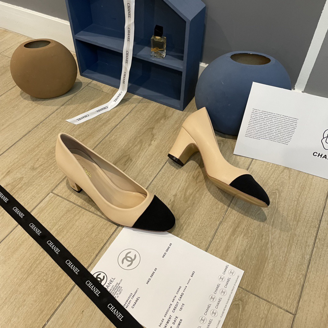Women Top Quality C*hanel shoes
